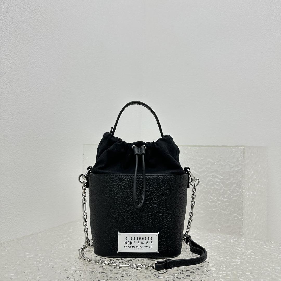 Maison Margiela Women's Bucket Bag(15x23×15cm) - DopestKickz