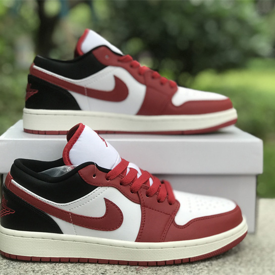 Air Jordan 1 Low Sneaker    DC0774-160 - DopestKickz