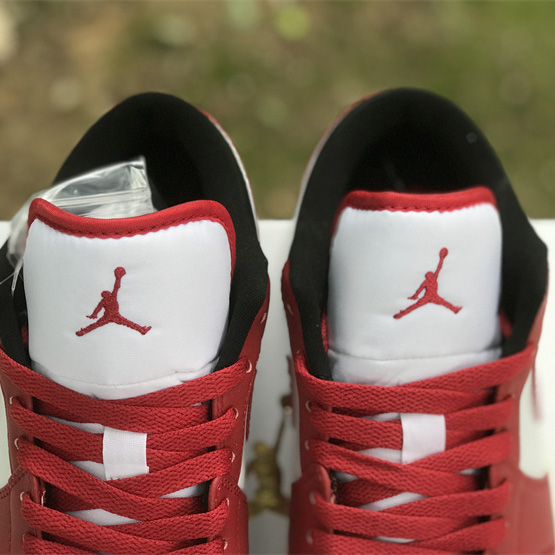 Air Jordan 1 Low Sneaker    DC0774-160 - DopestKickz