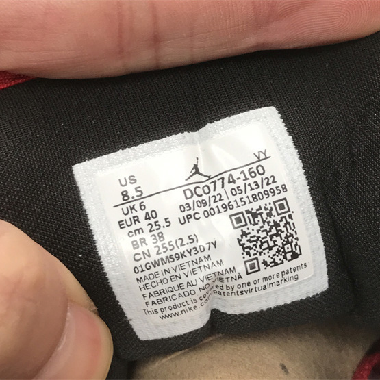 Air Jordan 1 Low Sneaker    DC0774-160 - DopestKickz