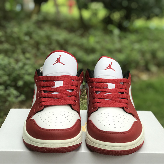 Air Jordan 1 Low Sneaker    DC0774-160 - DopestKickz