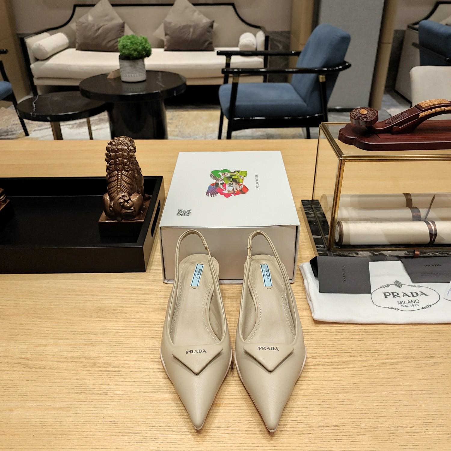 Prada Soft padded Leather Slingback Pumps - DopestKickz