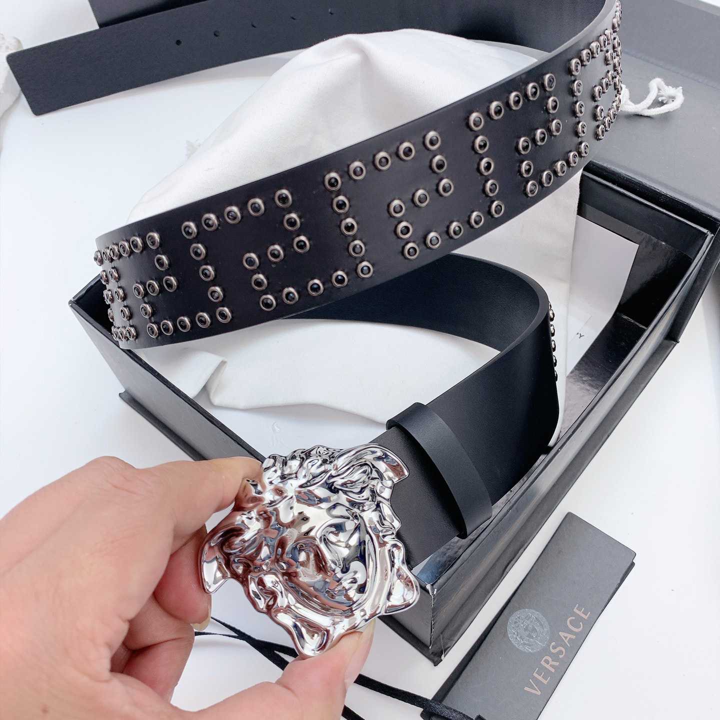 Versace Medusa Leathre Belt    40mm - DopestKickz
