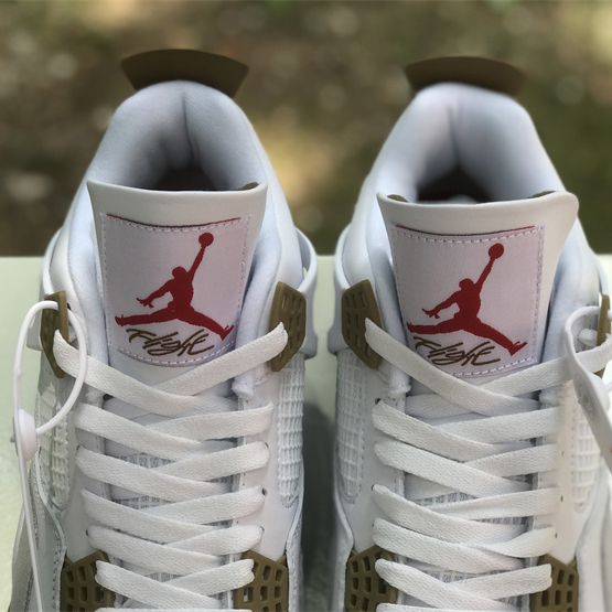 Nike SB x Air Jordan 4 Sneaker      DR5415-120 - DopestKickz