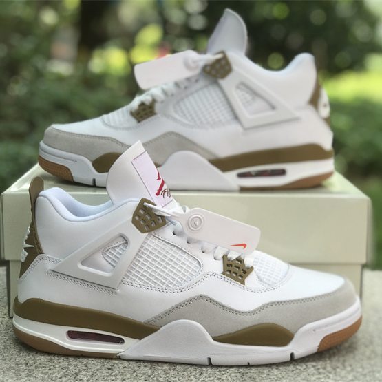 Nike SB x Air Jordan 4 Sneaker      DR5415-120 - DopestKickz