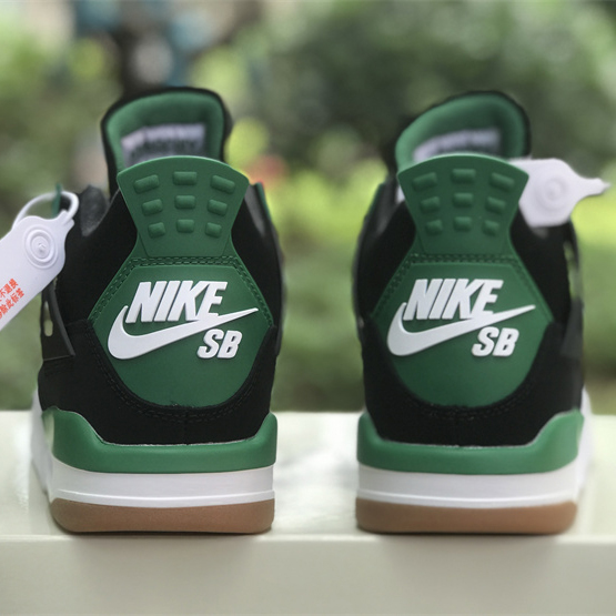 Nike SB x Air Jordan 4 Sneaker     DR5415-030 - DopestKickz