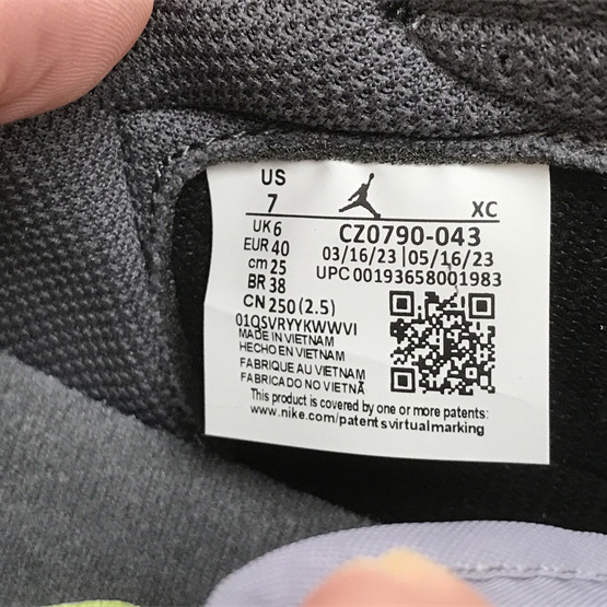 Travis Scott x Air Jordan 1 Low Sneaker      CZ0790-043 - DopestKickz