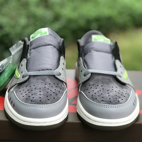 Travis Scott x Air Jordan 1 Low Sneaker      CZ0790-043 - DopestKickz