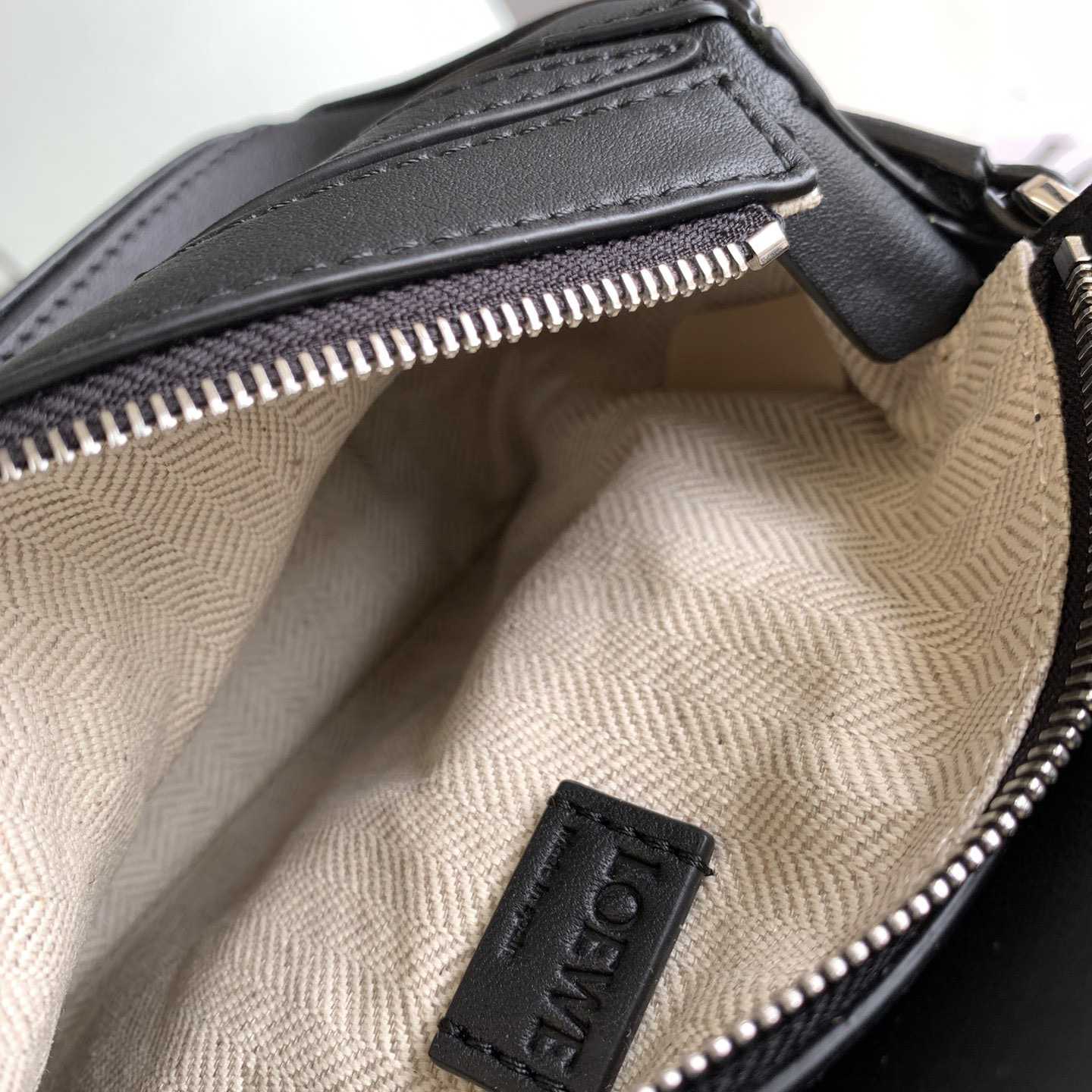 Loewe Mini Puzzle Bag  (18*12.5*8cm) - DopestKickz