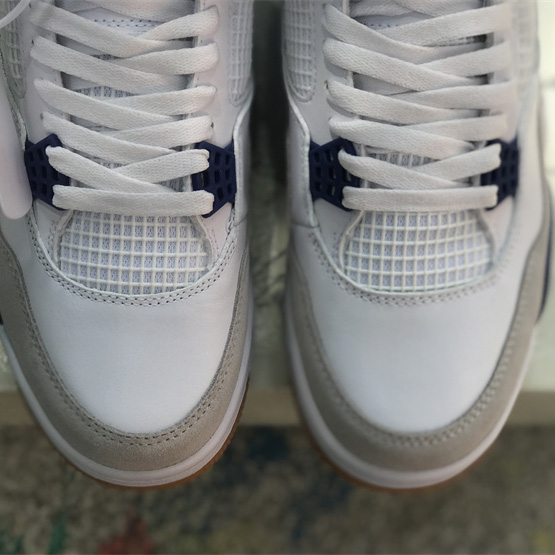 Nike SB x Air Jordan 4 Sneaker     DR5415-140 - DopestKickz