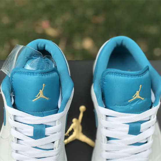 Air Jordan 1 Low Sneaker     553560-174 - DopestKickz