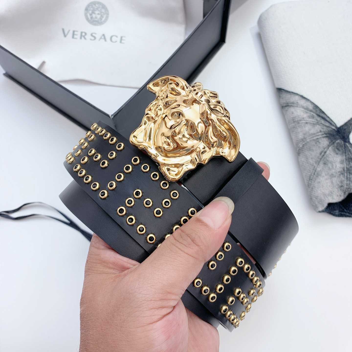 Versace Medusa Leathre Belt    40mm - DopestKickz