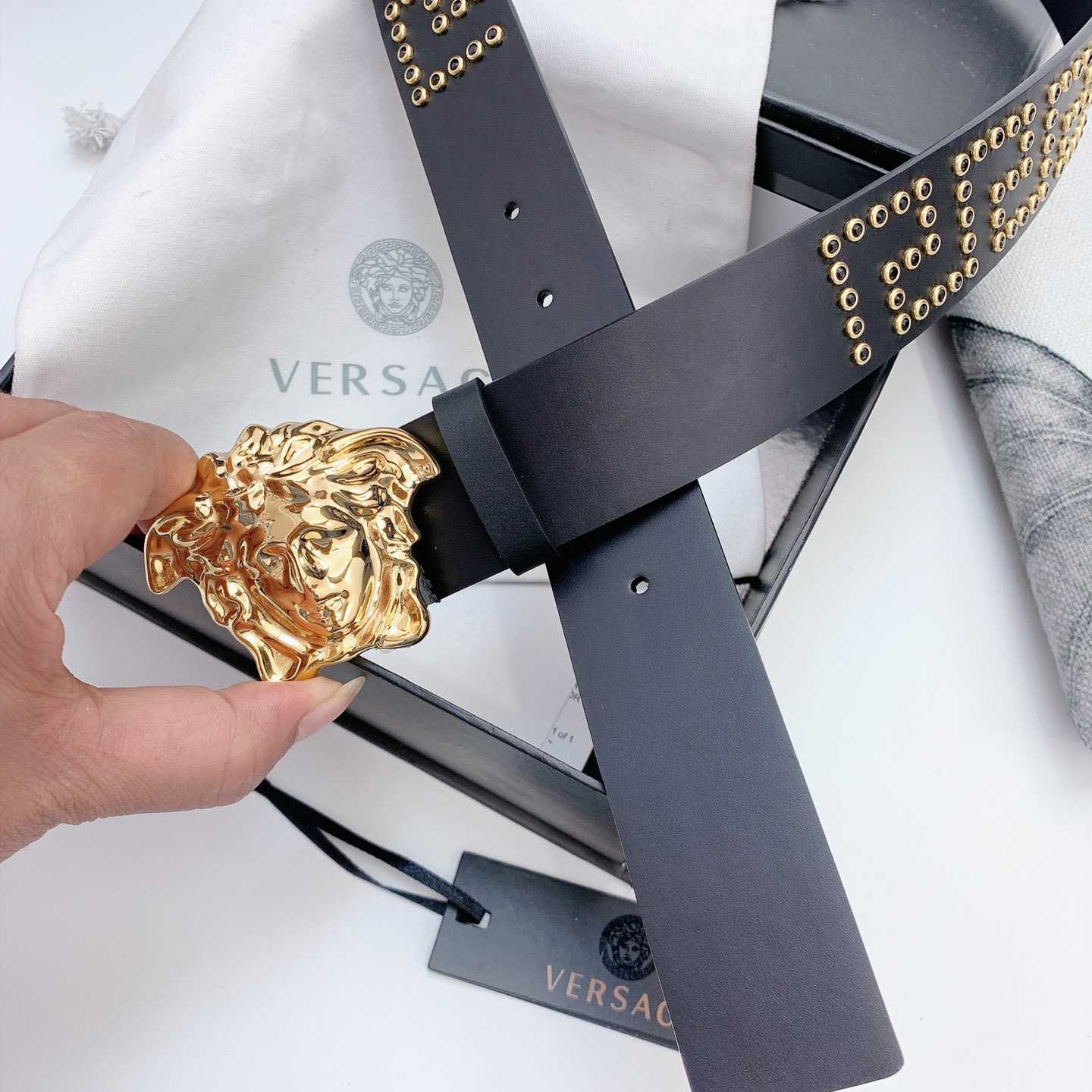 Versace Medusa Leathre Belt    40mm - DopestKickz