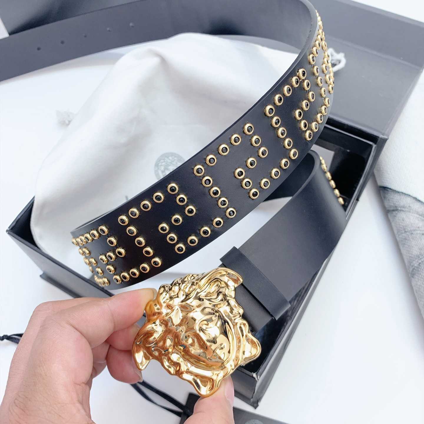 Versace Medusa Leathre Belt    40mm - DopestKickz
