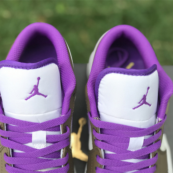 Air Jordan 1 Low Sneaker   553558-215 - DopestKickz