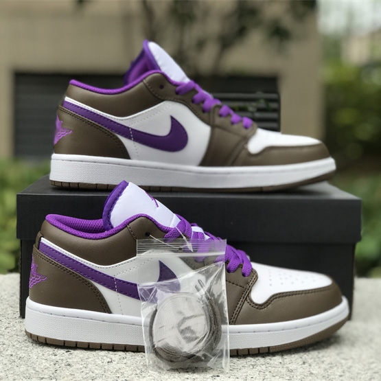 Air Jordan 1 Low Sneaker   553558-215 - DopestKickz