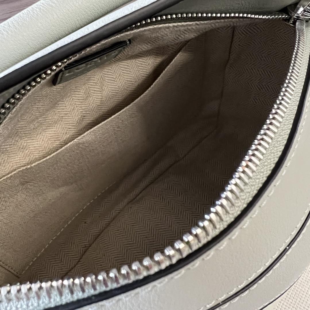 Loewe Small Puzzle Bag In Classic Calfskin - DopestKickz