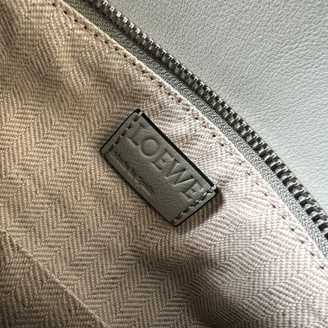 Loewe Small Puzzle Bag In Classic Calfskin - DopestKickz