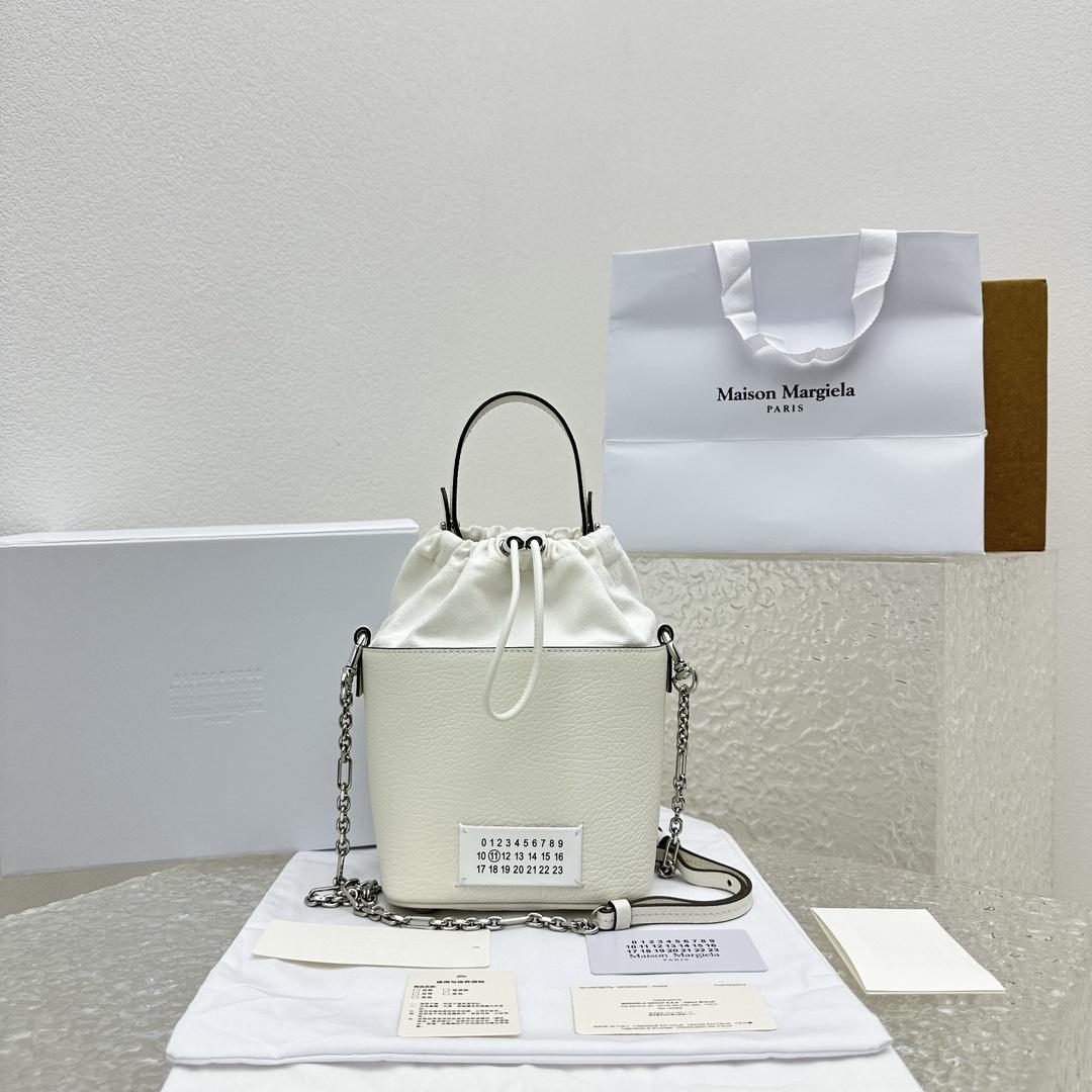 Maison Margiela Women's Bucket Bag(15x23×15cm) - DopestKickz