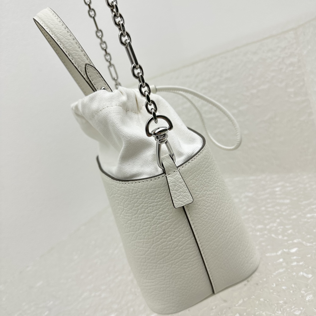 Maison Margiela Women's Bucket Bag(15x23×15cm) - DopestKickz