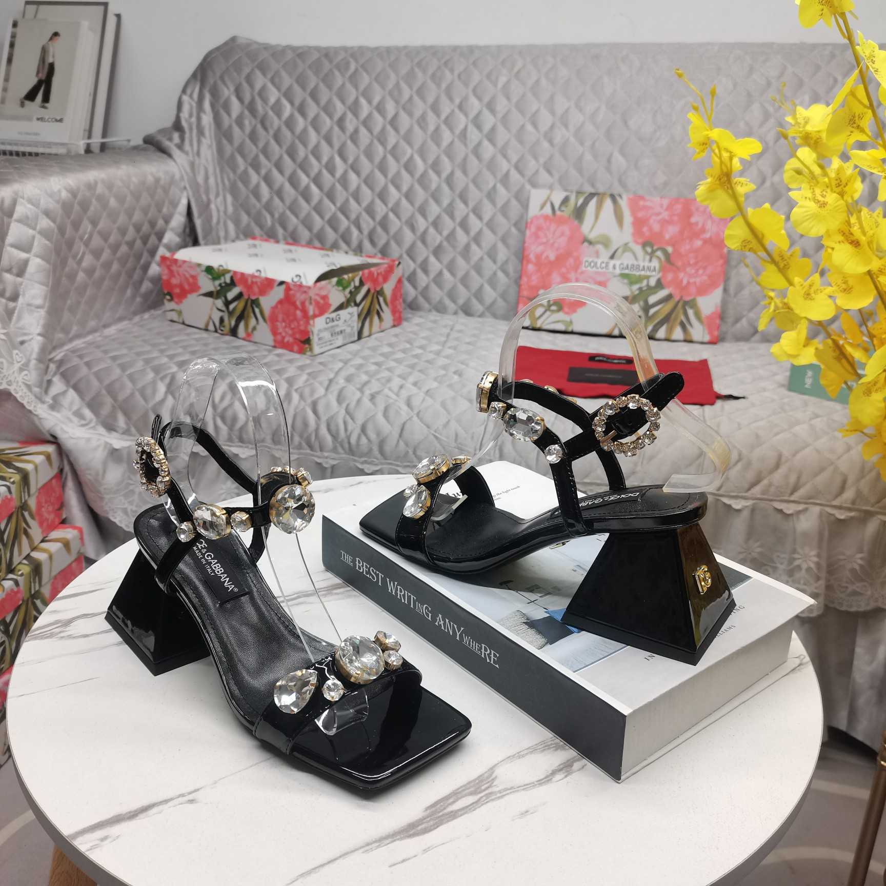 Dolce & Gabbana Polished Calfskin Sandals With Crystals - DopestKickz