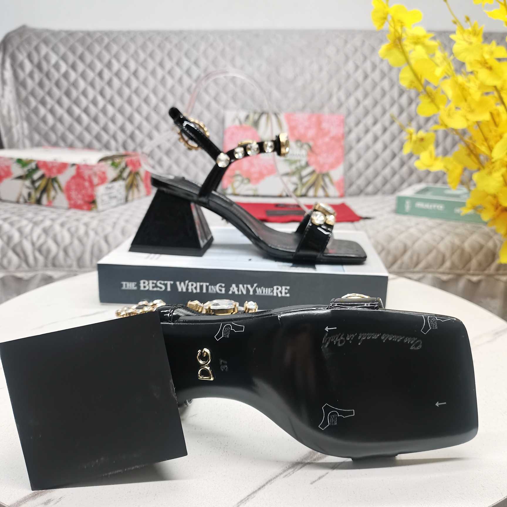 Dolce & Gabbana Polished Calfskin Sandals With Crystals - DopestKickz