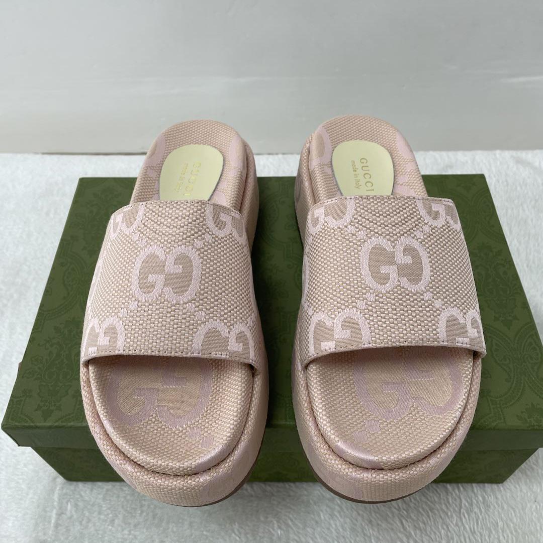 Gucci Women's Jumbo GG Platform Slide Sandal - DopestKickz