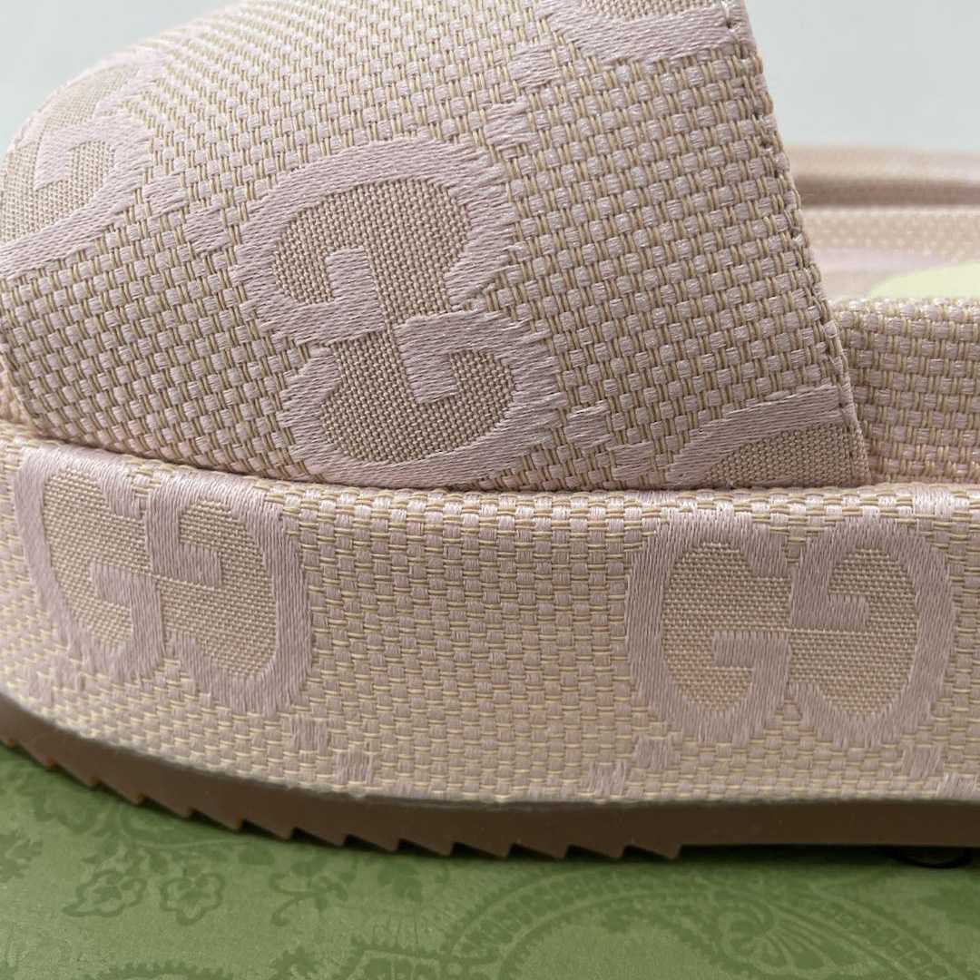 Gucci Women's Jumbo GG Platform Slide Sandal - DopestKickz