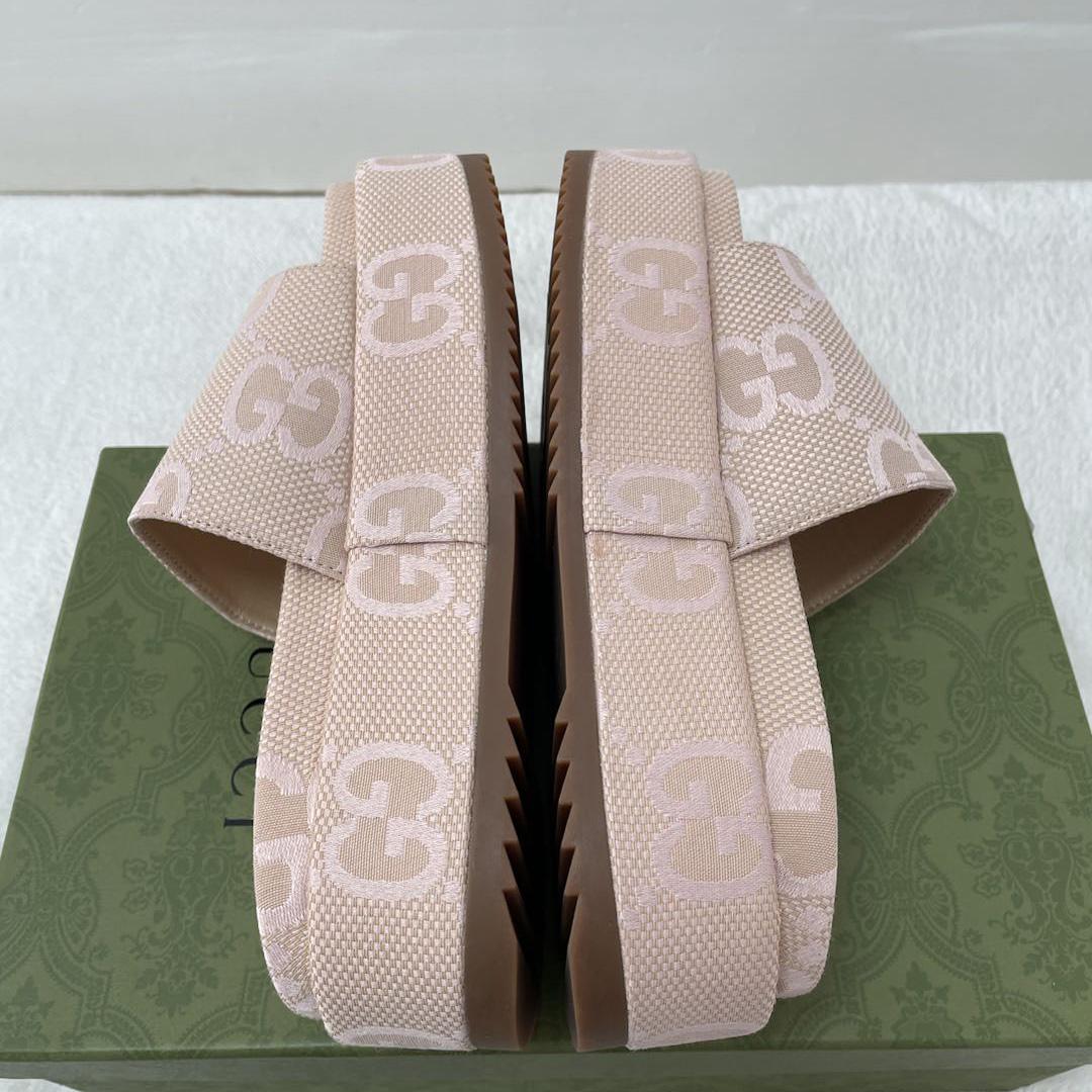 Gucci Women's Jumbo GG Platform Slide Sandal - DopestKickz