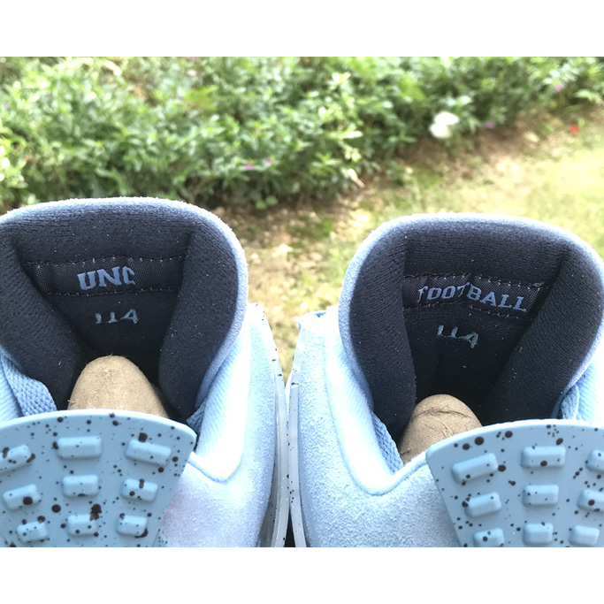 Air Jordan 4 Retro UNC PE Sneaker     AJ4-HO12MNJDLS247 - DopestKickz