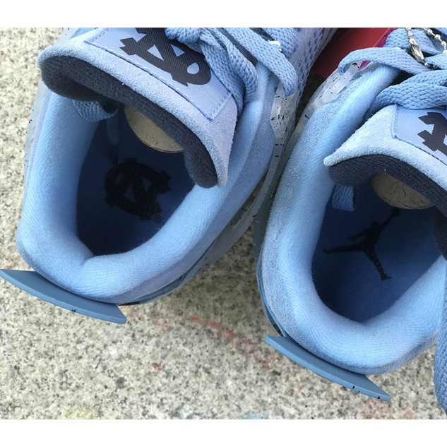 Air Jordan 4 Retro UNC PE Sneaker     AJ4-HO12MNJDLS247 - DopestKickz