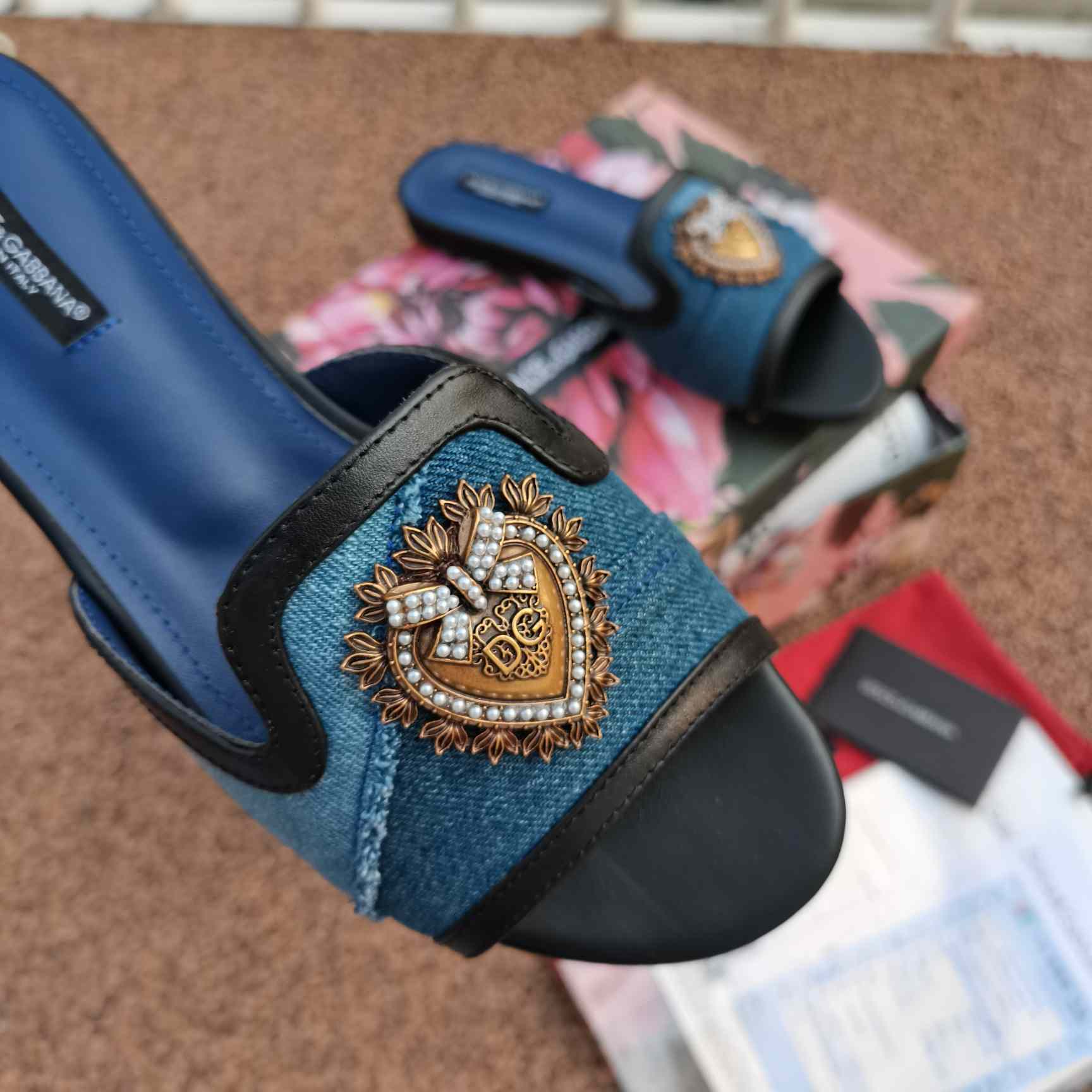 Dolce & Gabbana Slip-on Flat Sandals - DopestKickz