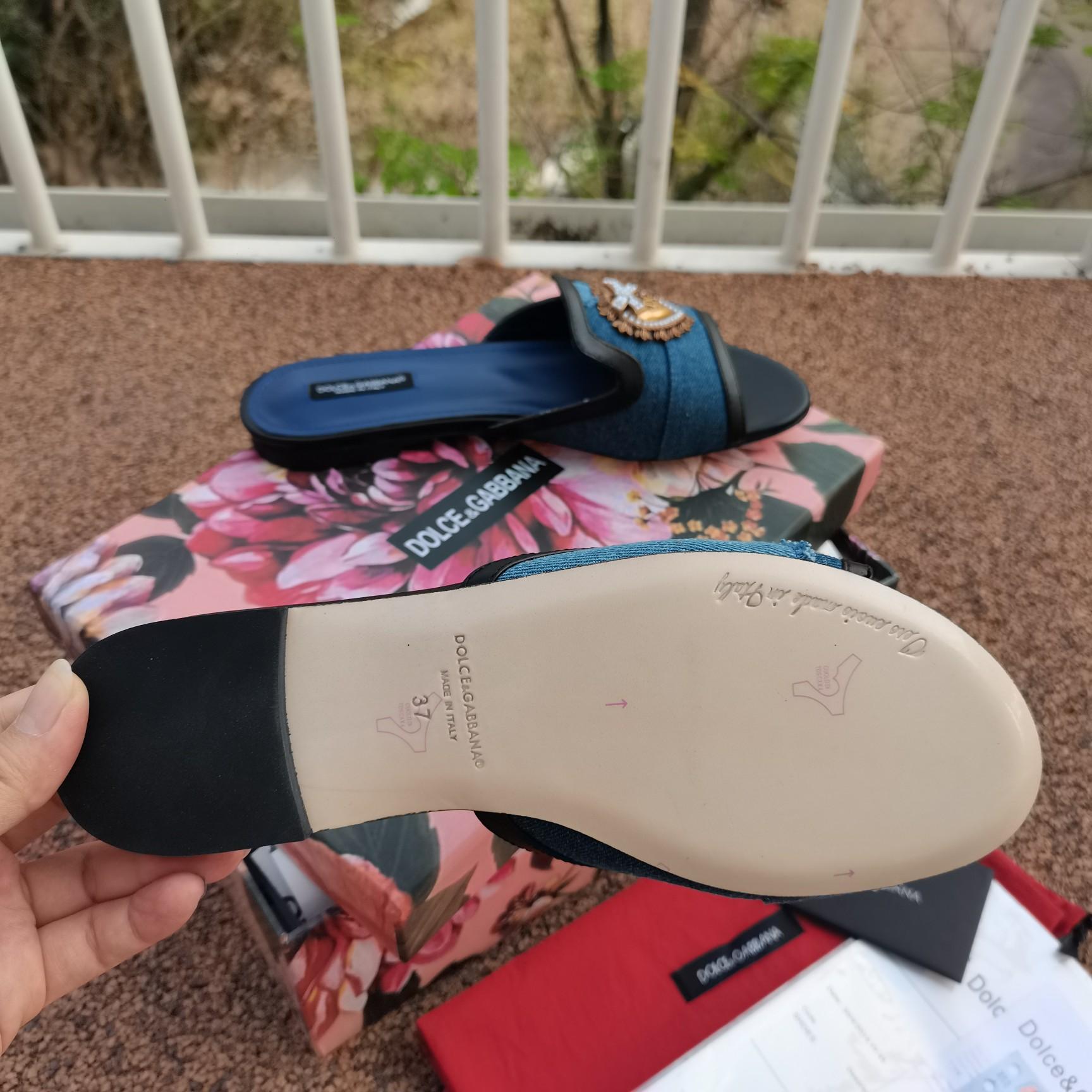 Dolce & Gabbana Slip-on Flat Sandals - DopestKickz