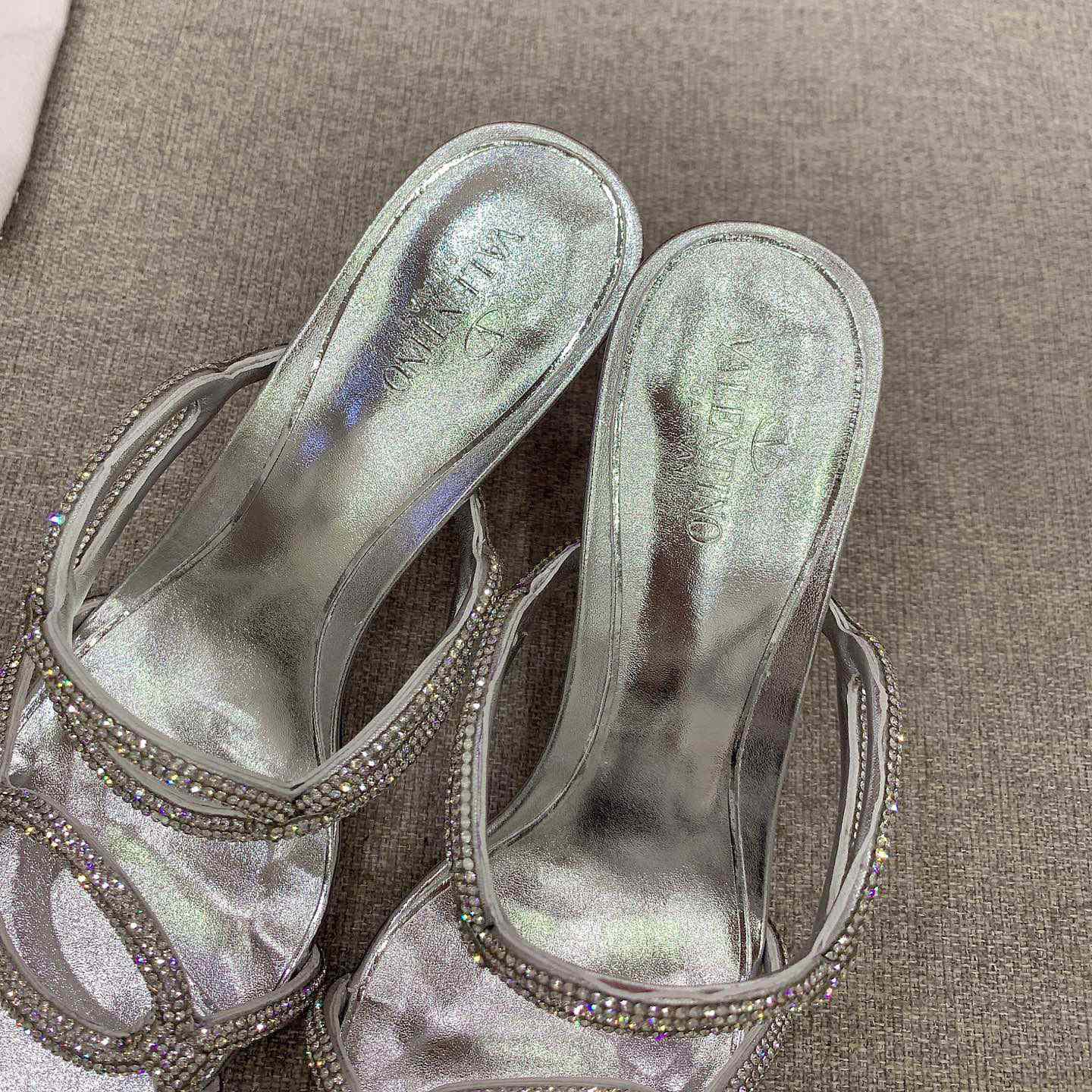 Valenti Garavani Chain 1967 Slide Sandal With Crystals  80mm - DopestKickz