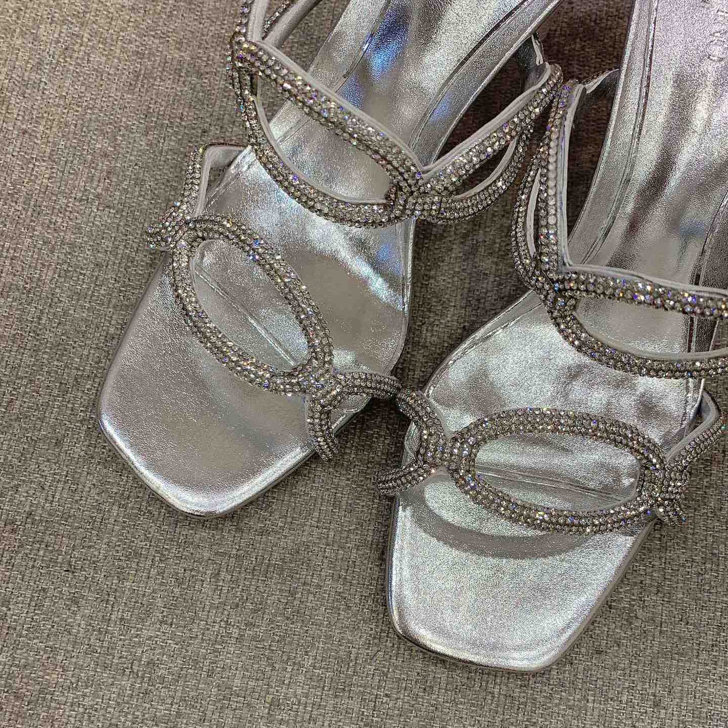 Valenti Garavani Chain 1967 Slide Sandal With Crystals  80mm - DopestKickz