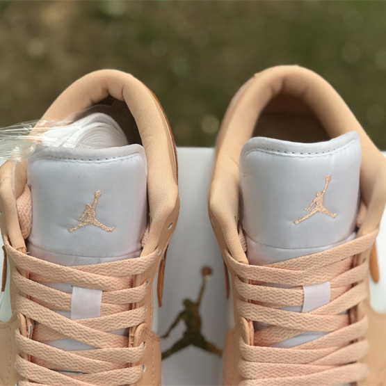 Air Jordan 1 Low Sneaker    DC0774-801 - DopestKickz