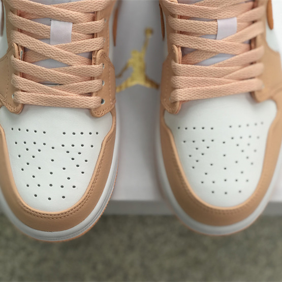 Air Jordan 1 Low Sneaker    DC0774-801 - DopestKickz