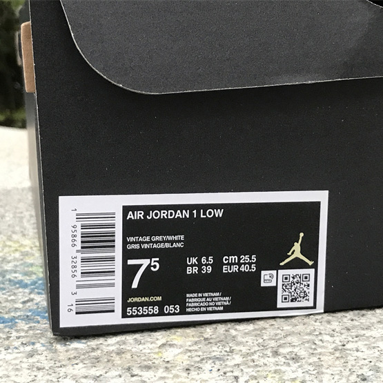 Air Jordan 1 Low Sneaker   553558-053 - DopestKickz