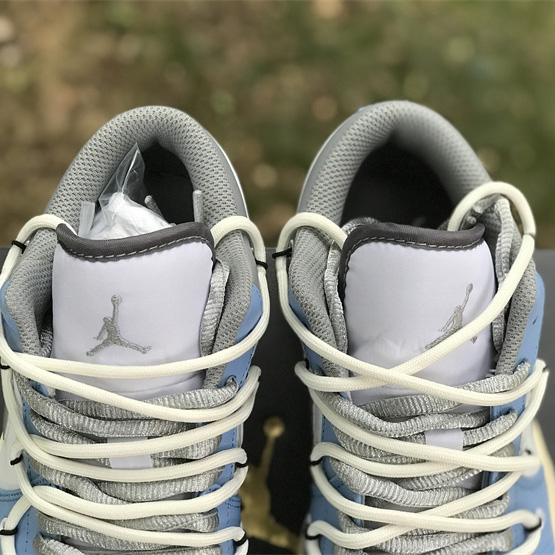 Air Jordan 1 Low Sneaker   553558-053 - DopestKickz