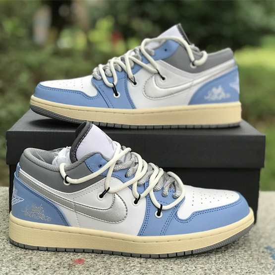 Air Jordan 1 Low Sneaker   553558-053 - DopestKickz