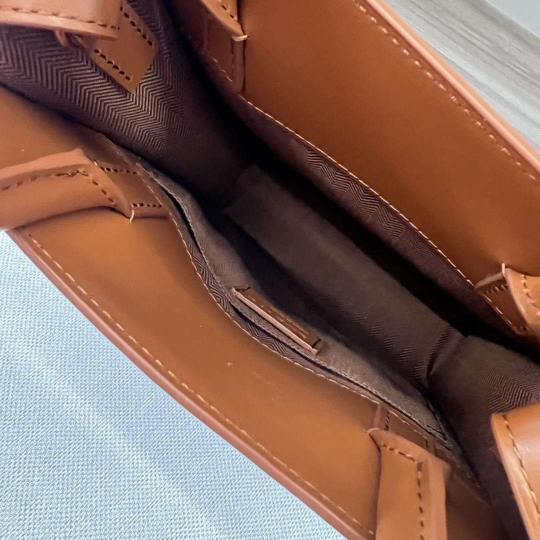 Loewe Standard A5 Tote In Sleek Calfskin - DopestKickz