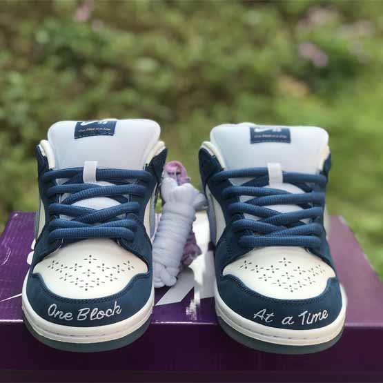 Born x Raised x Nike SB Dunk Low Sneaker    FN7819-400 - DopestKickz