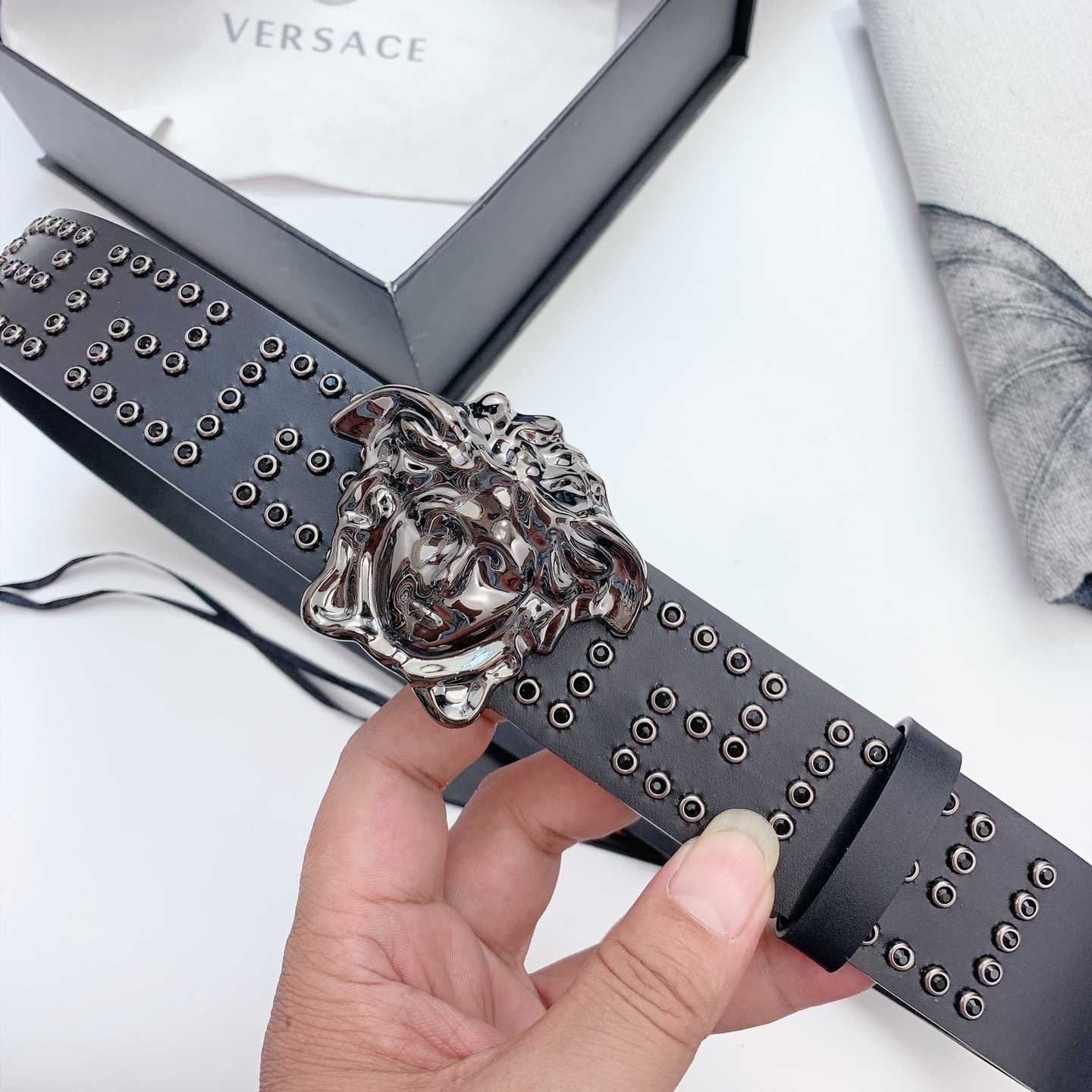 Versace Medusa Leathre Belt    40mm - DopestKickz