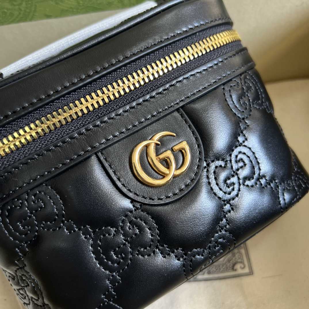 Gucci GG Matelassé Top Handle Mini Bag(16-10.5-5cm) - DopestKickz
