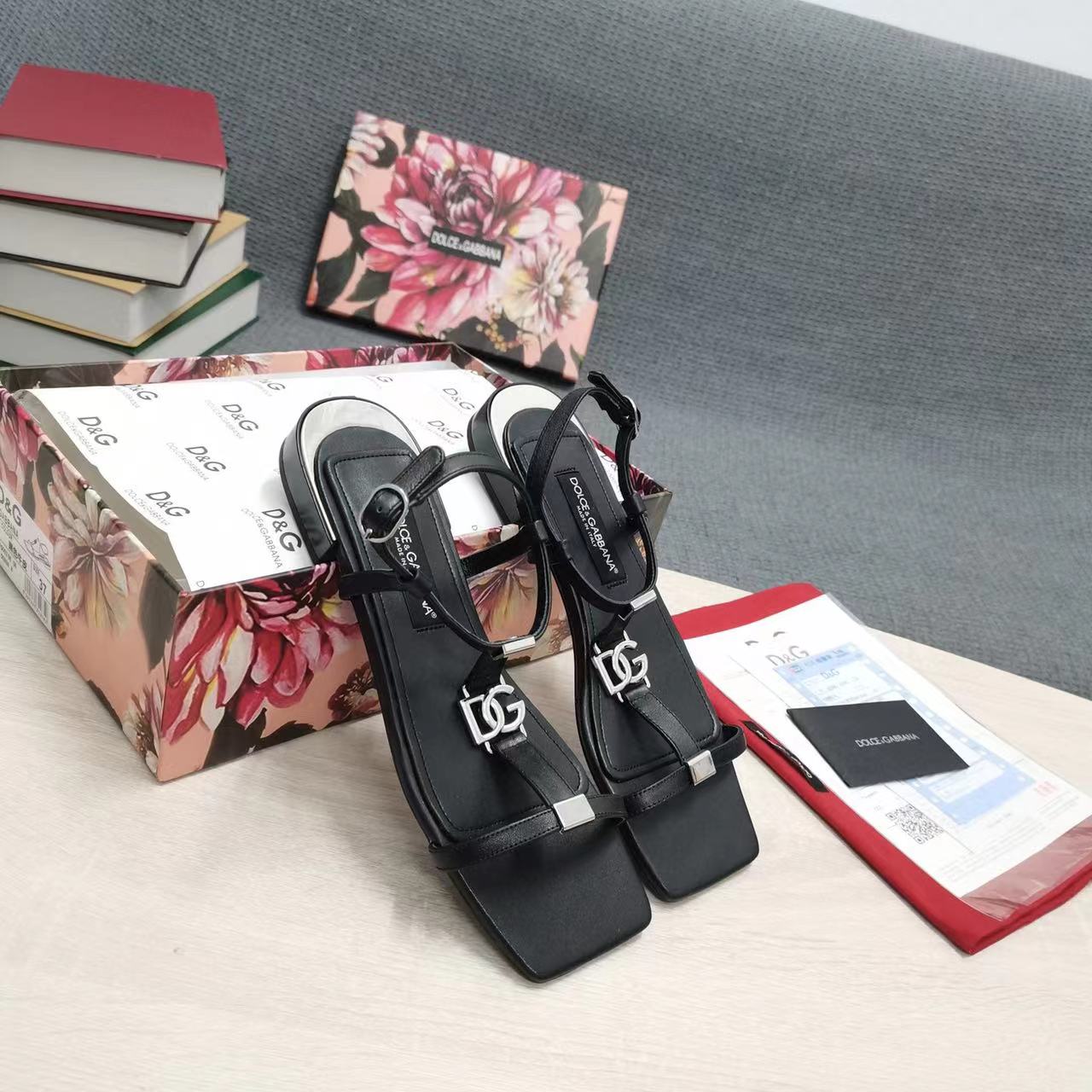 Dolce & Gabbana Leather Square Toe Sandals With Silver Logo - DopestKickz