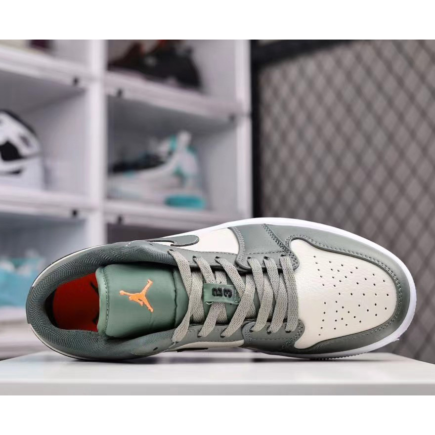 Air Jordan 1 Low Sneaker   553558-121 - DopestKickz