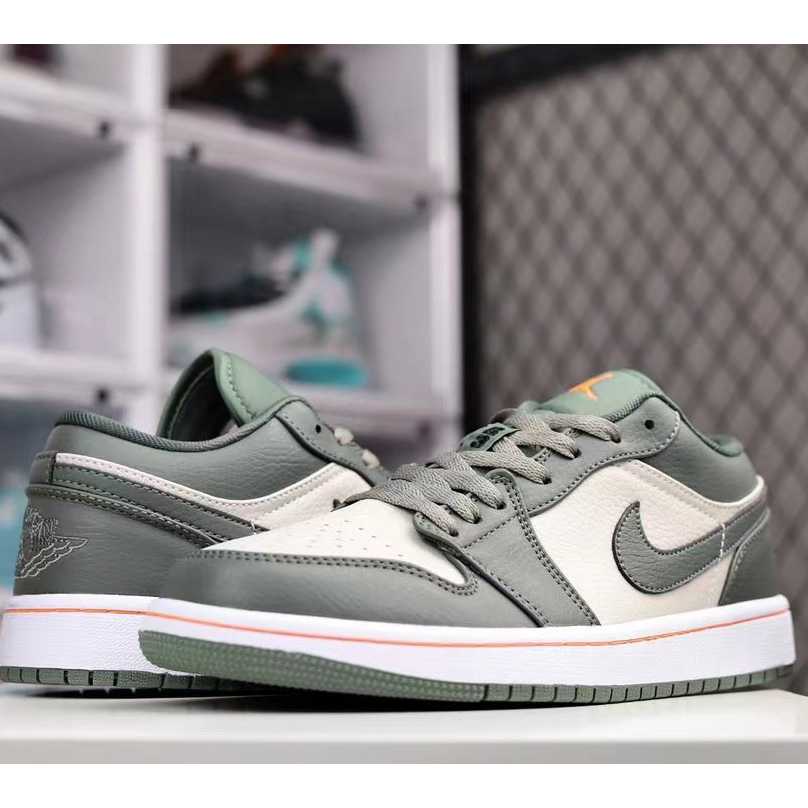 Air Jordan 1 Low Sneaker   553558-121 - DopestKickz