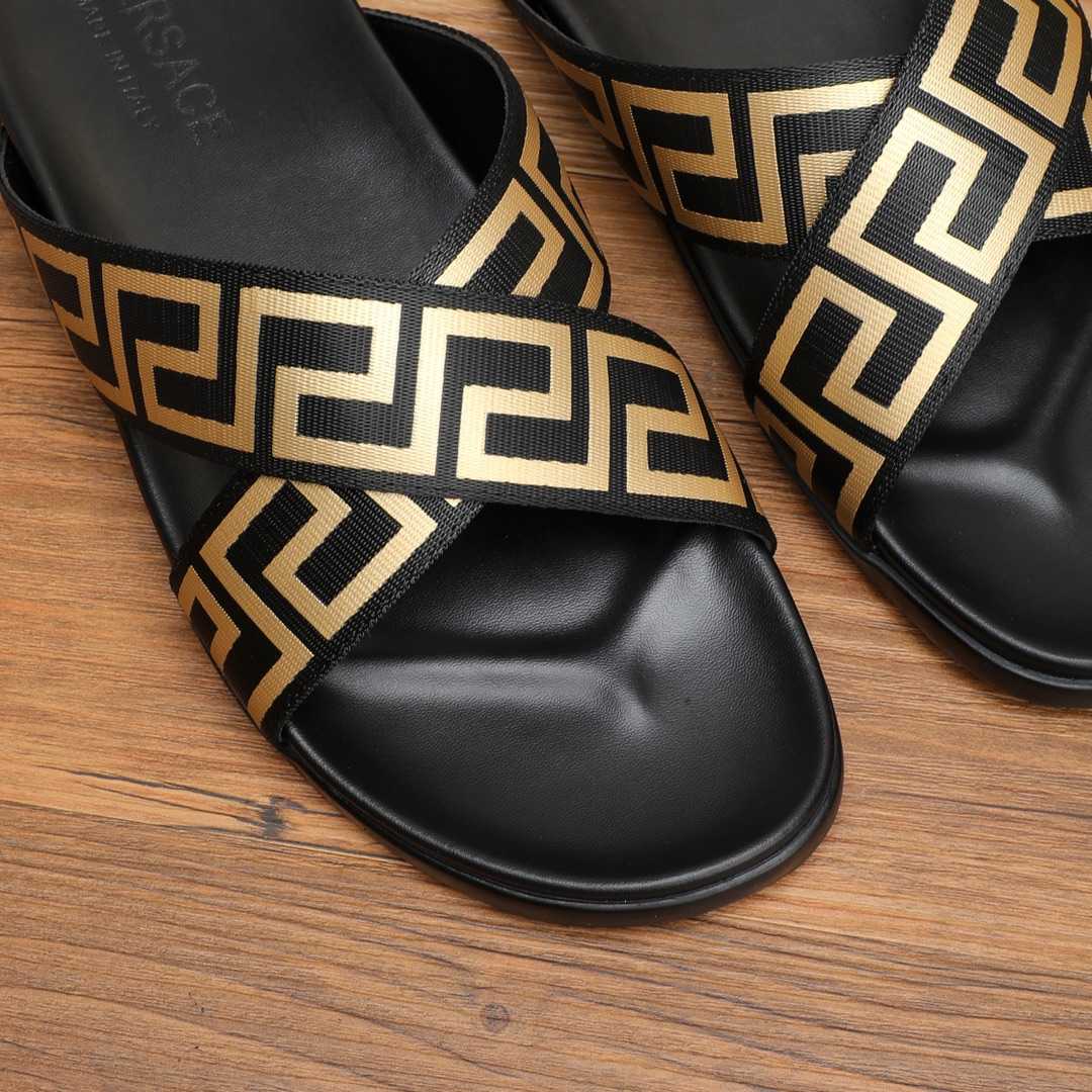 Versace Logo-print Open-toe Slides - DopestKickz