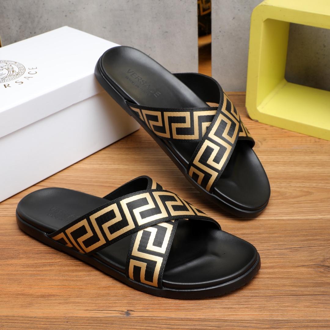 Versace Logo-print Open-toe Slides - DopestKickz
