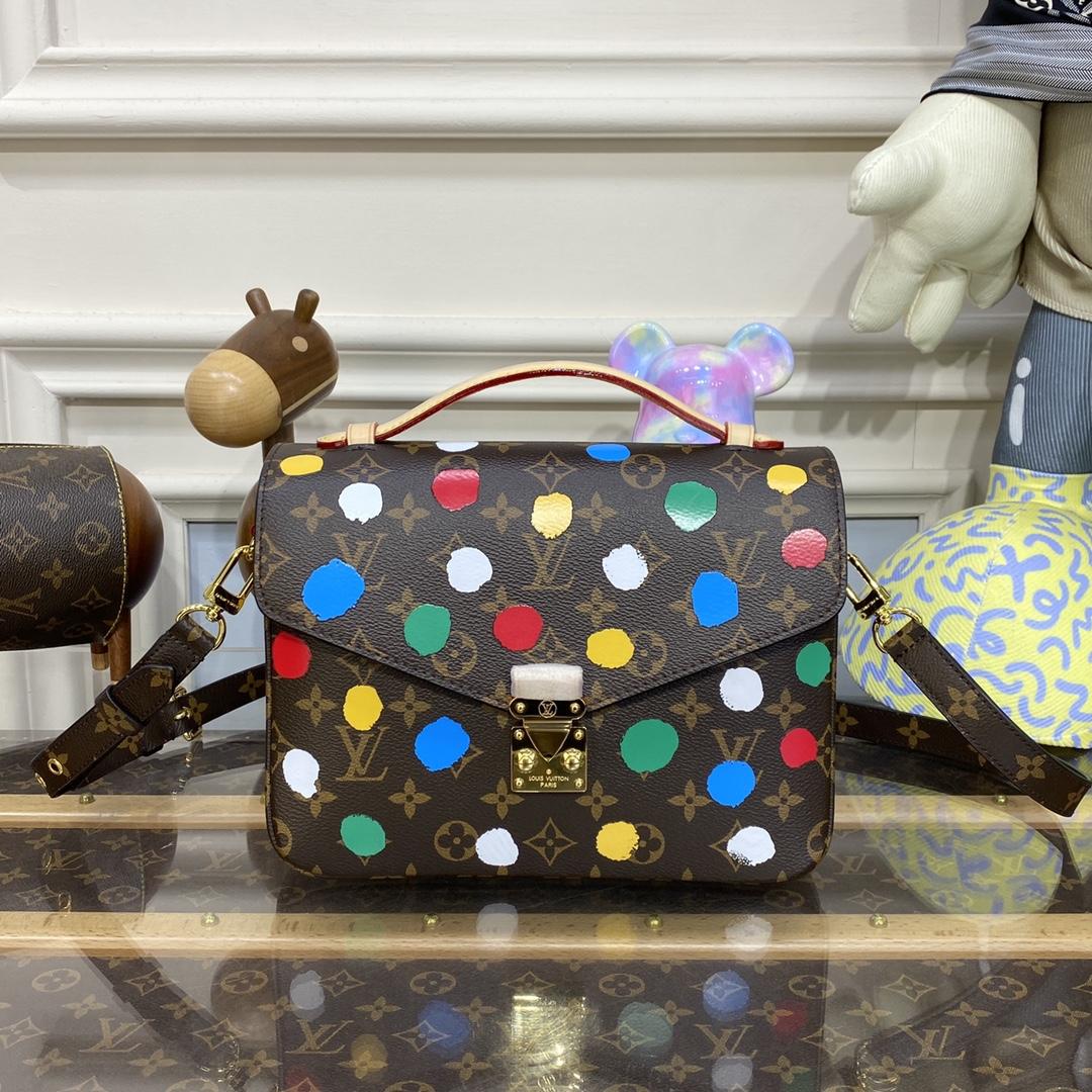 Louis Vuitton LV x YK Pochette Metis​  (25 x 19 x 7cm)       M46384 - DopestKickz
